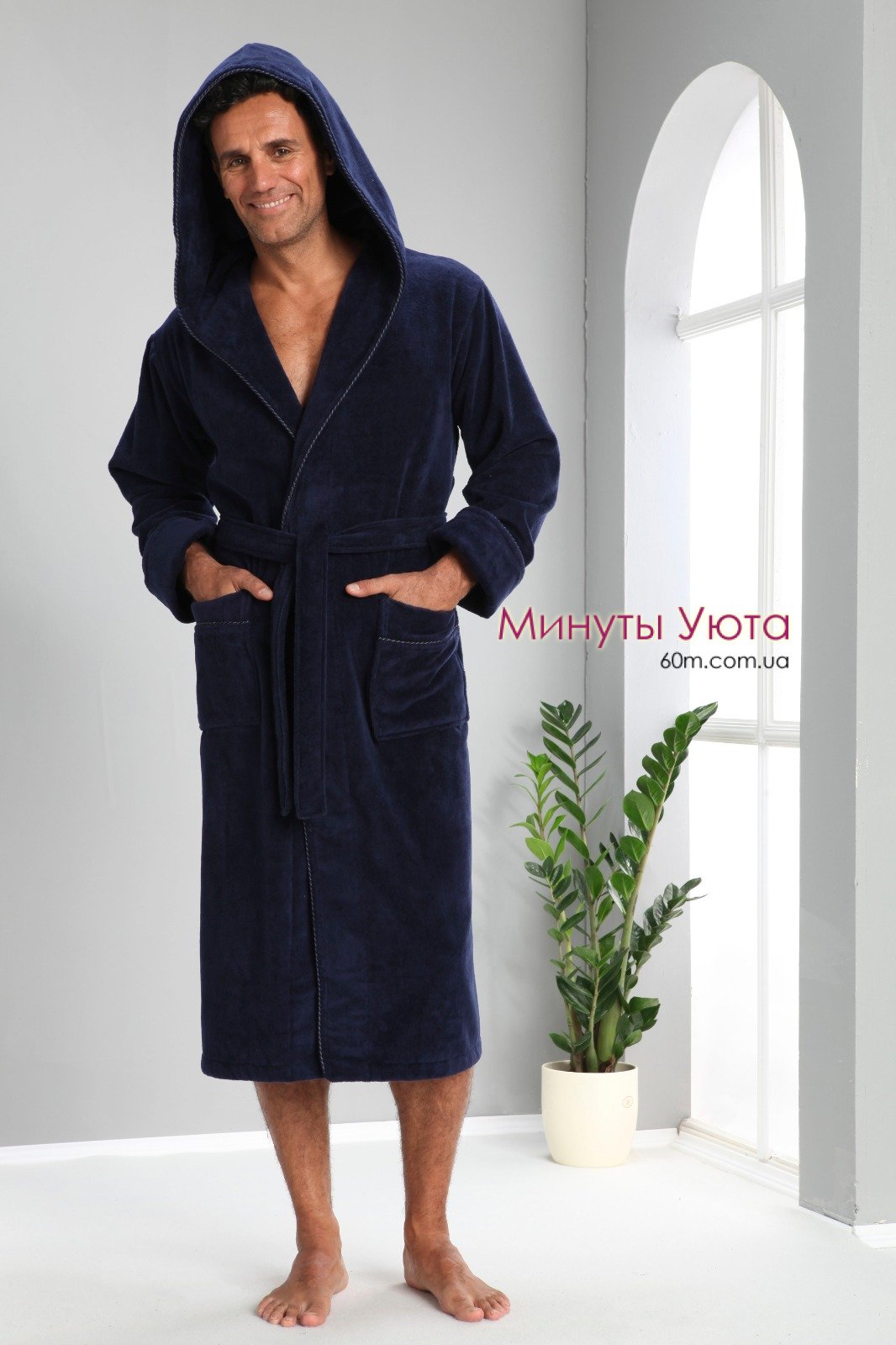 Махровый мужской халат синего цвета из мягкой бамбуковой ткани Nusa
