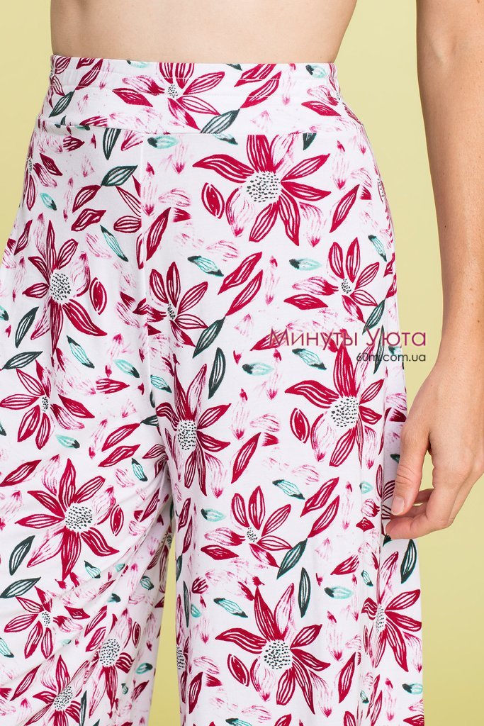 Яркая летняя пижама с юбкой-брюками в цветочный принт Key